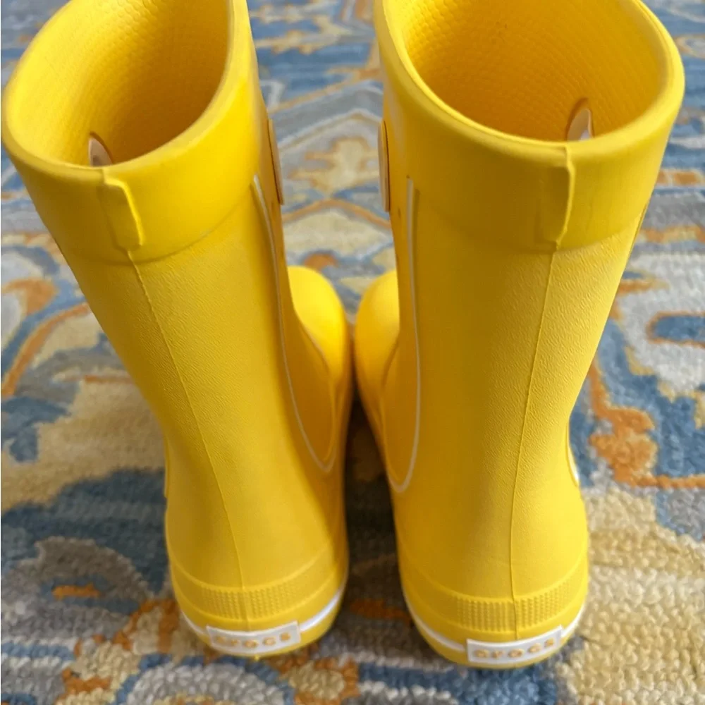 CROC Kids Yellow Rain Boots size J 1